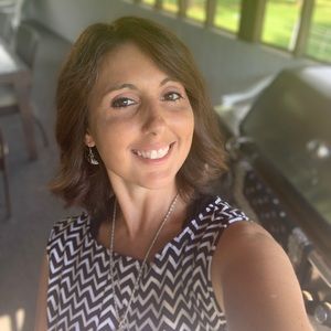 Meet your Posher, Valerie